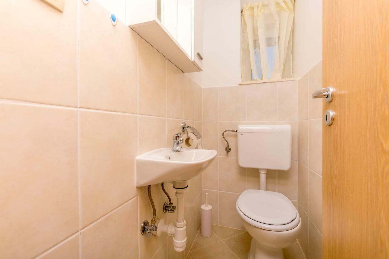 Apartment Vukorepa Ražanj Eksteriør bilde